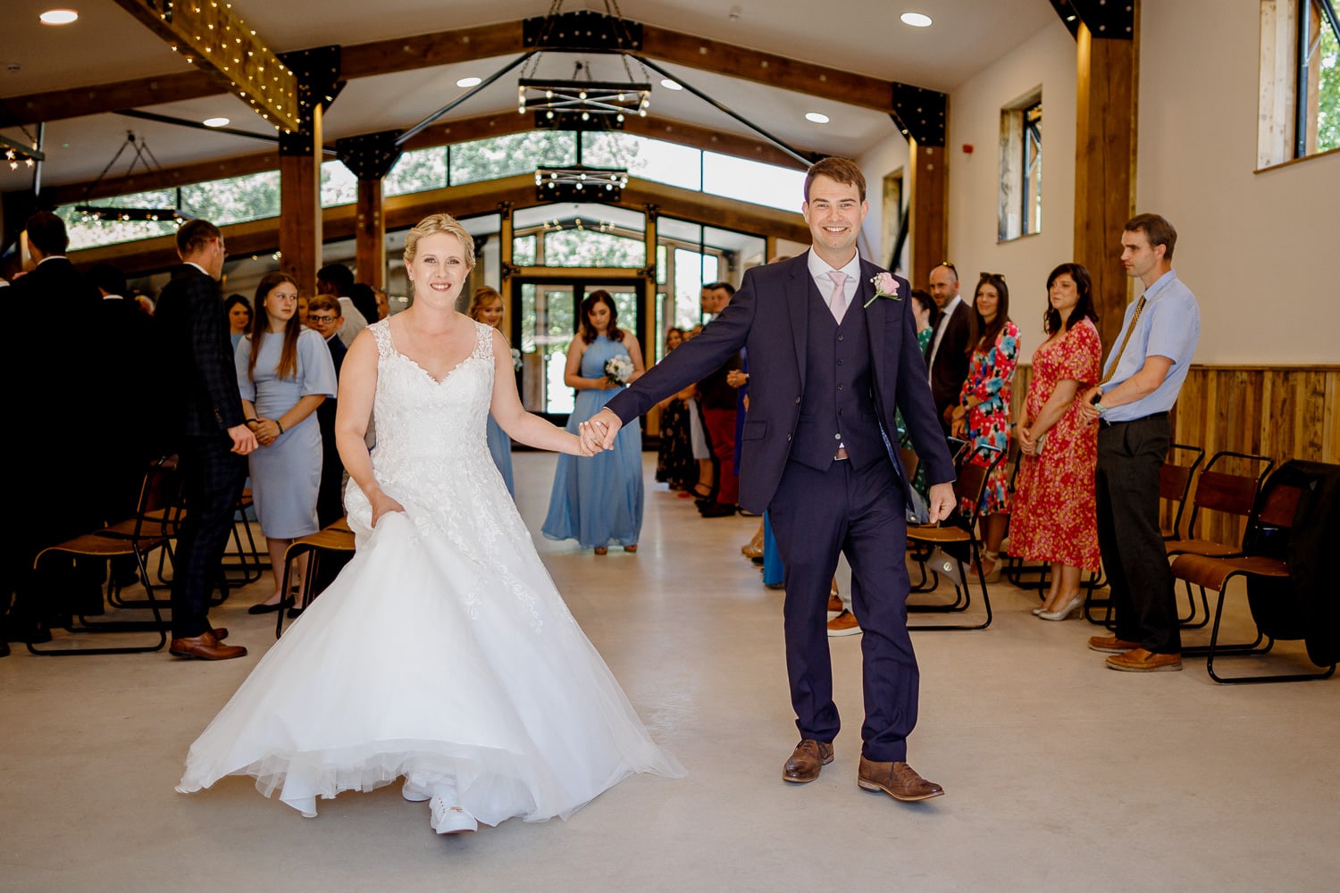 valleyside barn wedding