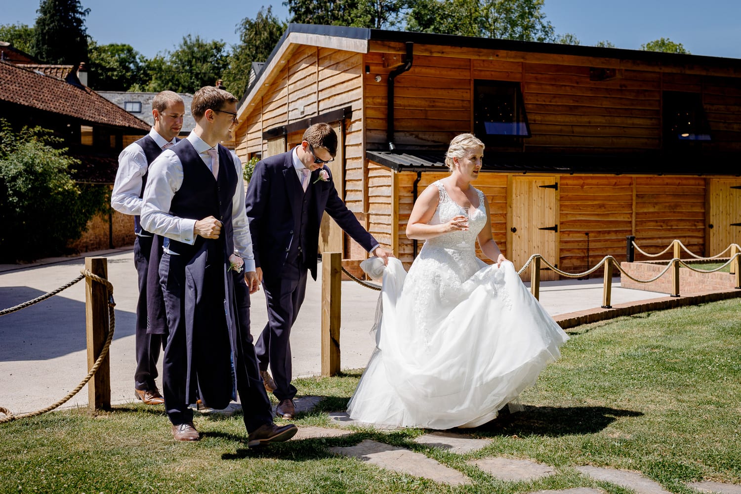 valleyside barn wedding