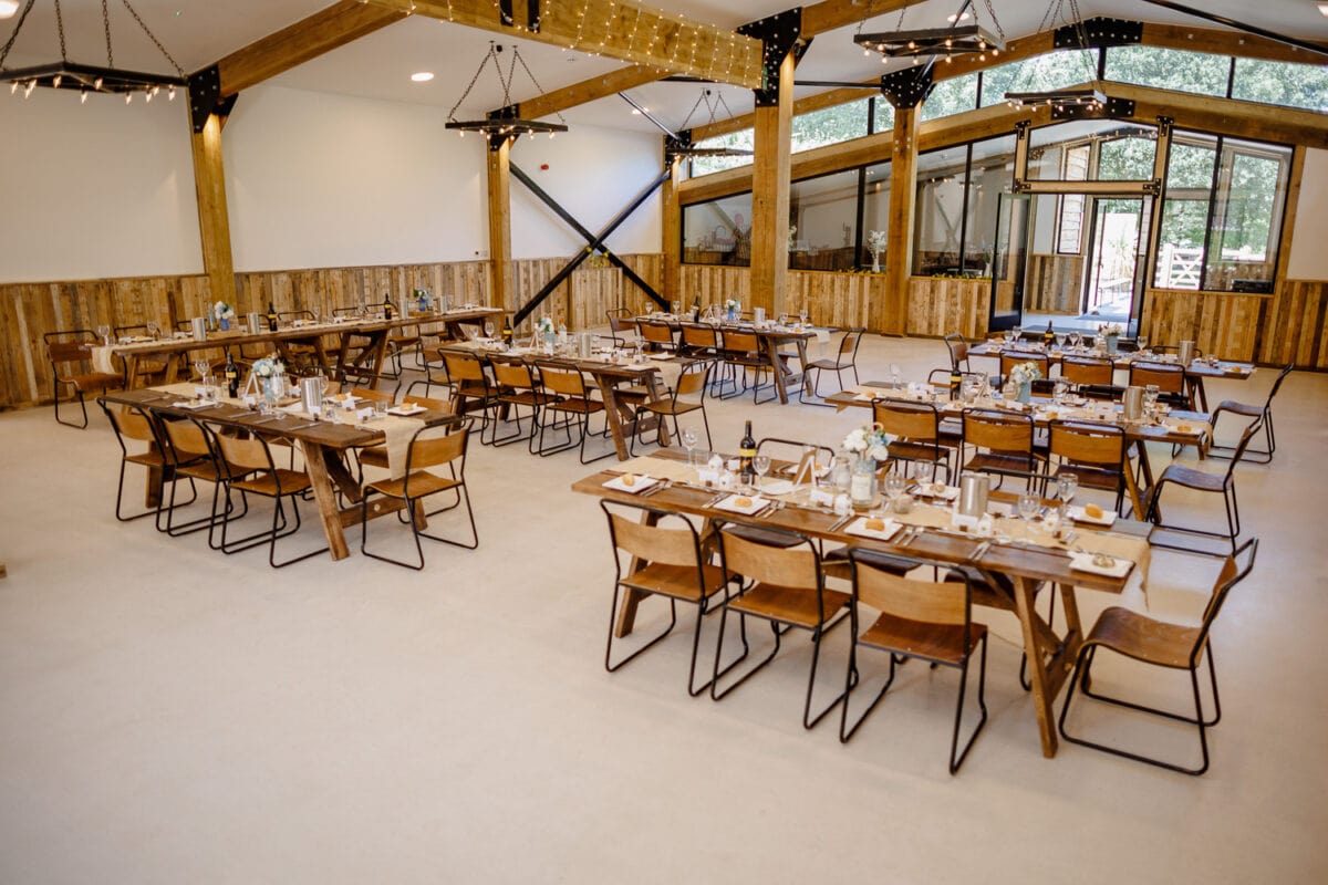 valleyside barn wedding