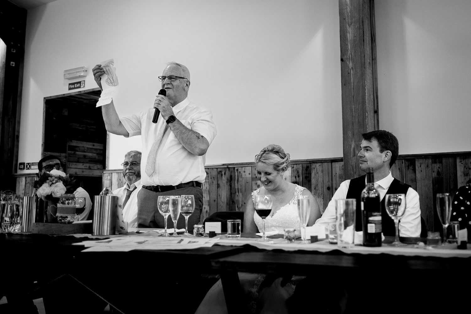 valleyside barn wedding