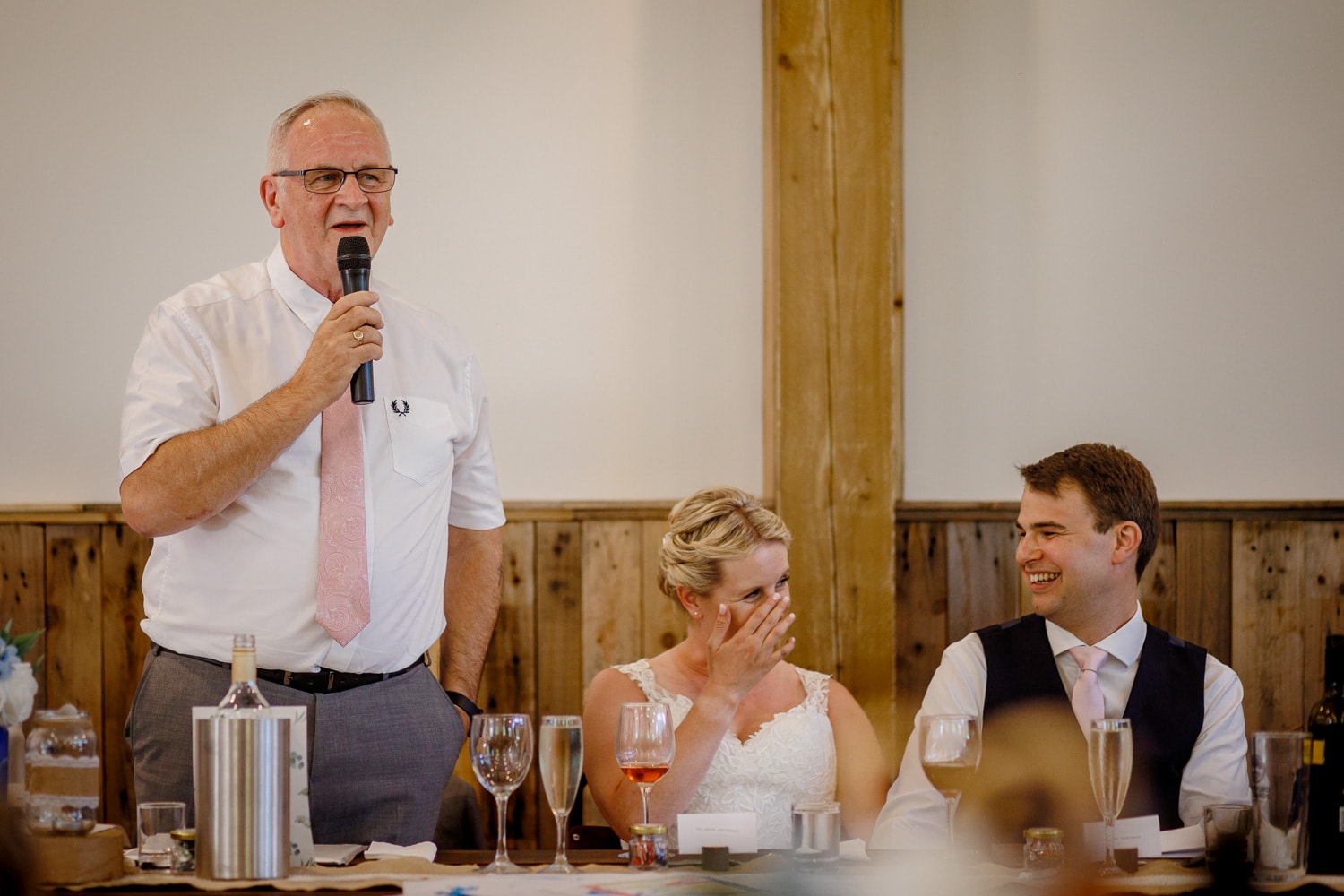 valleyside barn wedding