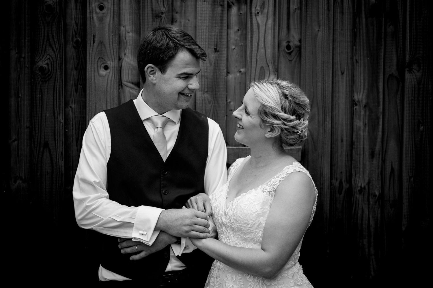 valleyside barn wedding