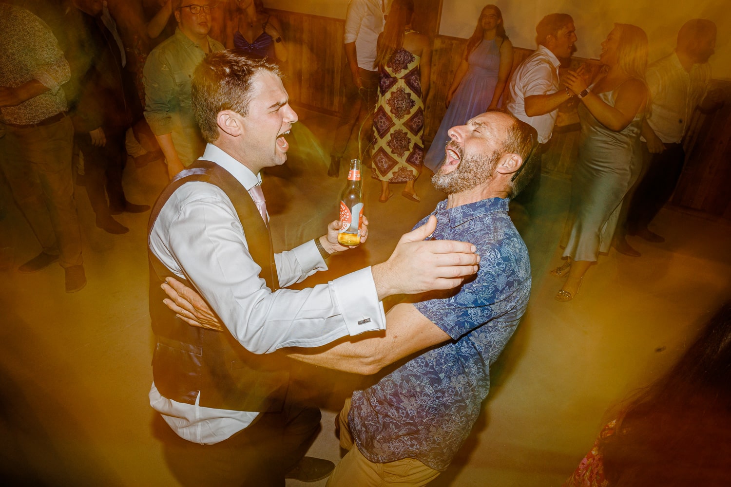 valleyside barn wedding