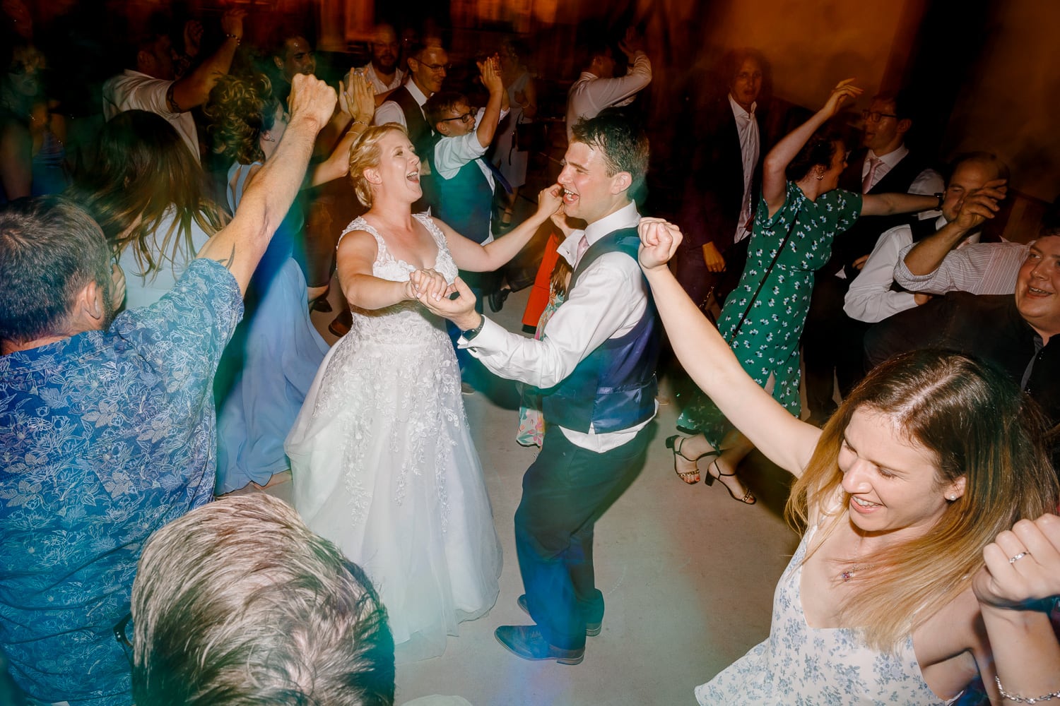 valleyside barn wedding