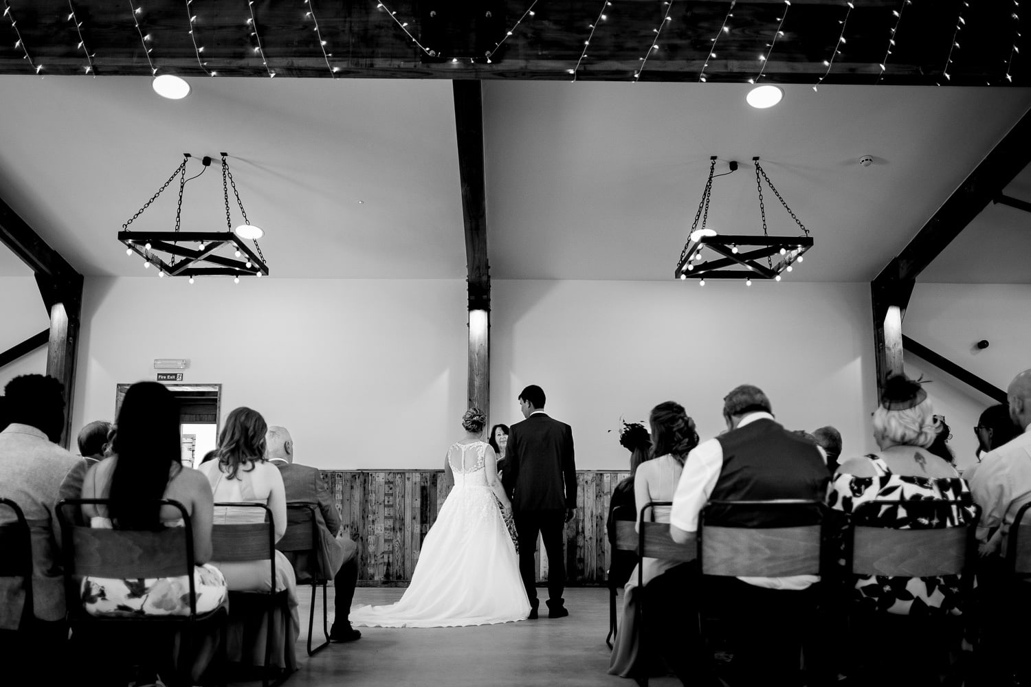 valleyside barn wedding