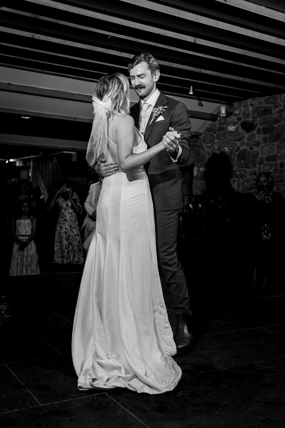 knightor winery wedding first dance