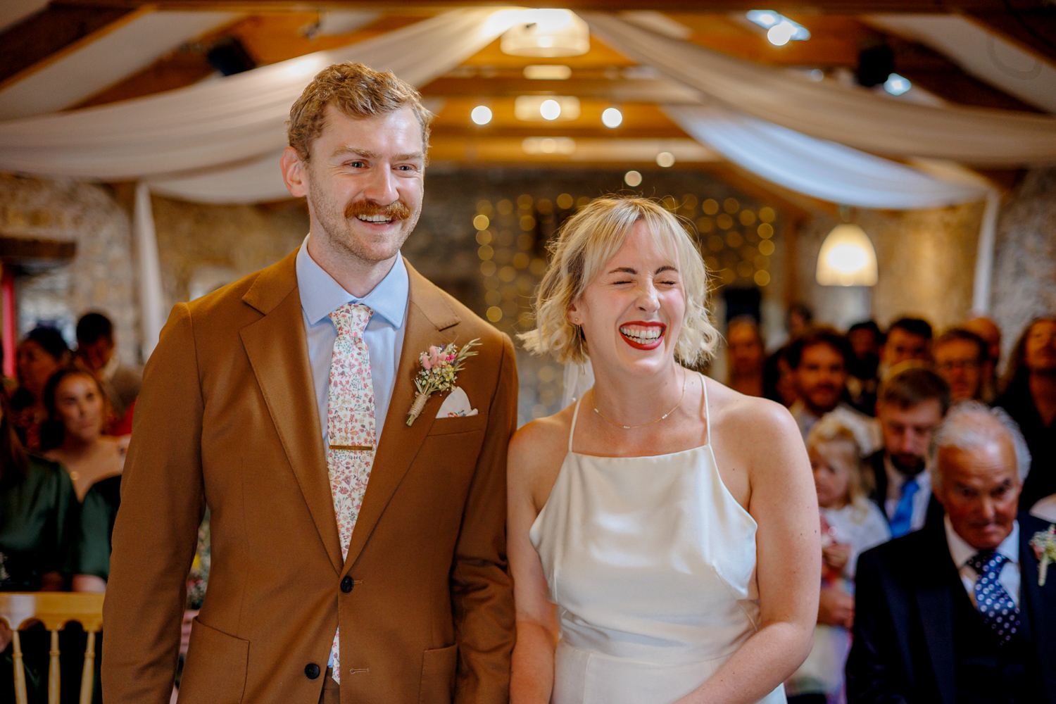 wedding couple at knightor winery