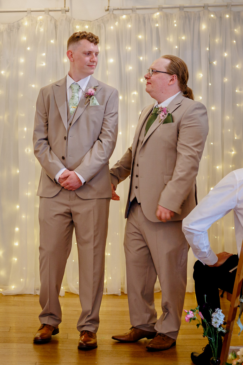 groom and best man