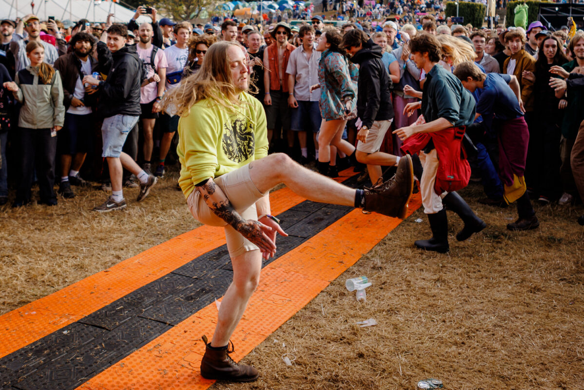 the crowd for shame at green man festival