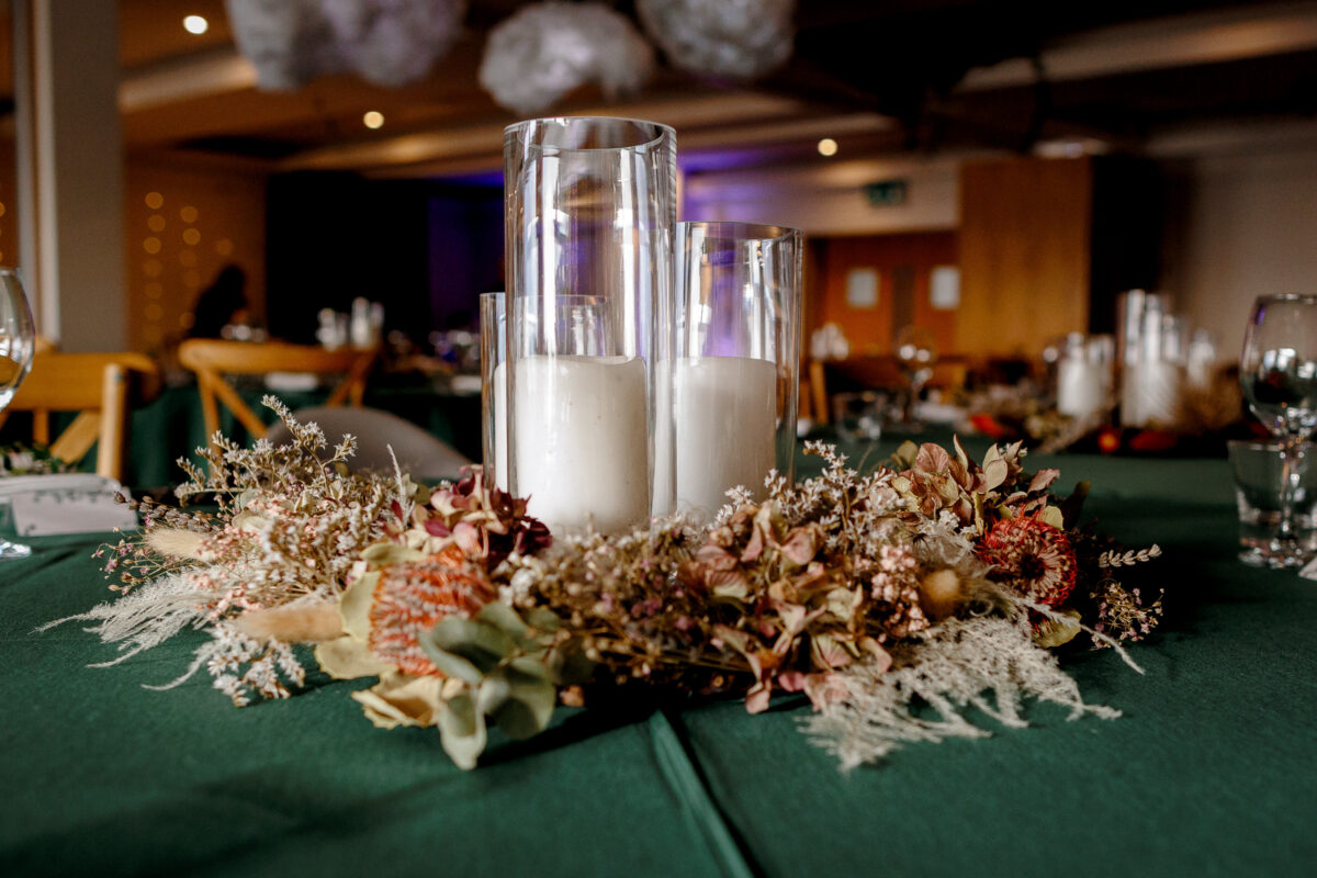 Wedding table decorations and flowers at Steff and Jan's Bedruthan Steps wedding